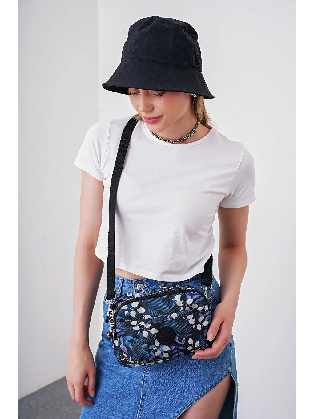 Siyah Çapraz Askılı Kadın Çanta BHPC6002-4