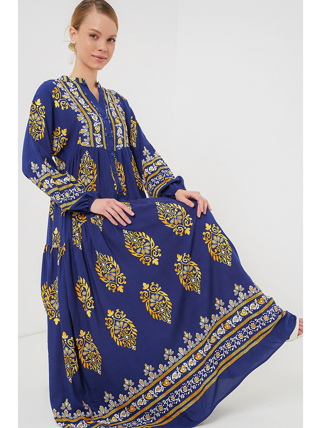 2423 Otantik Desenli Tesettür Elbise - Lacivert 6