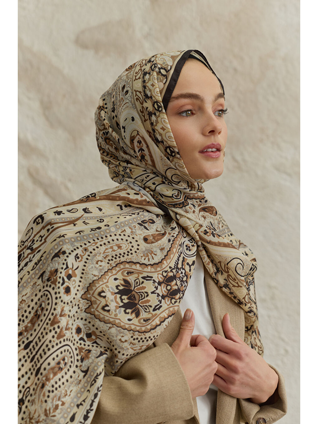 Cupra Prive Desenli Şal Saga Bej-1