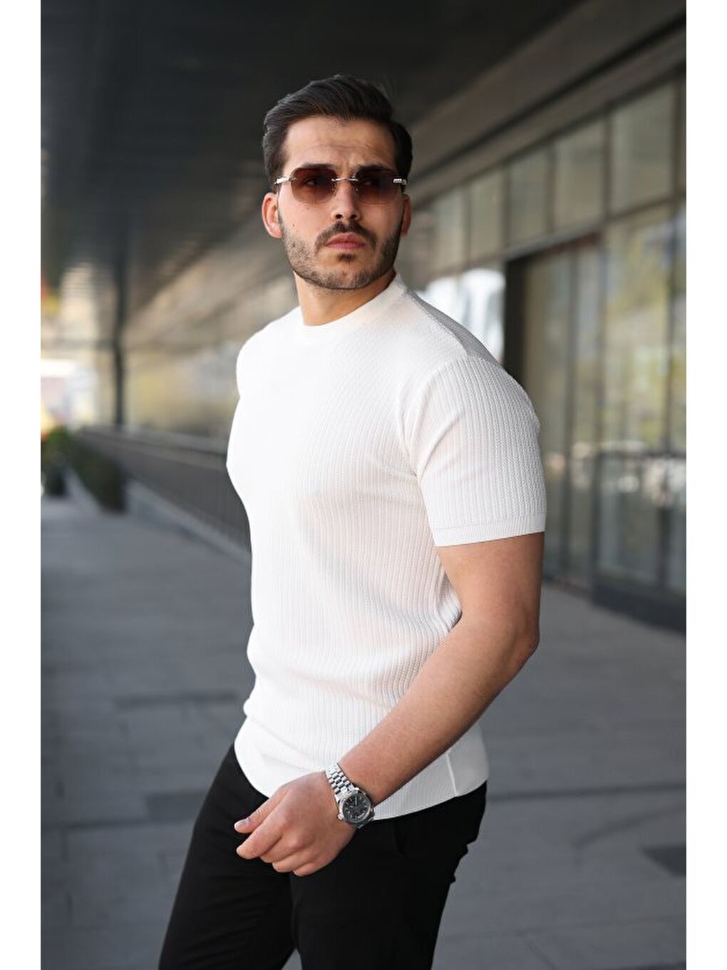 Beyaz Erkek Bisiklet Yaka Petek Dokulu Kısa Kollu Triko Tişört-1