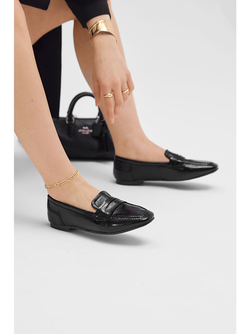 Kadın Siyah Rahat Kalıp Termo Taban Günlük Babet-3