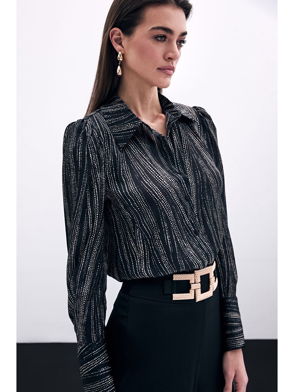 Geniş Manşetli Gömlek - Siyah-Camel-3