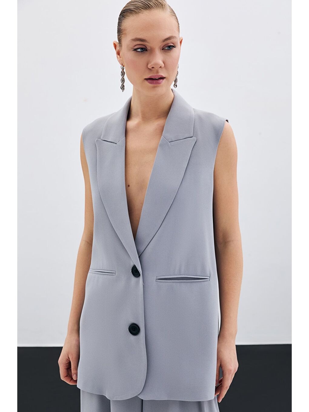 Düğme Detaylı Salaş Yelek - Gri-1