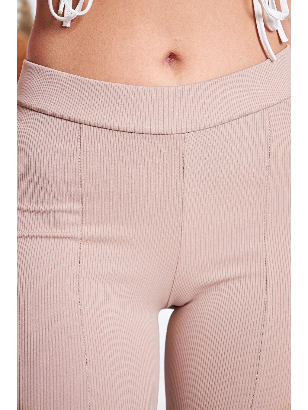 Bej Kadın Yırtmaçlı Ispanyol Paça Pantolon-1