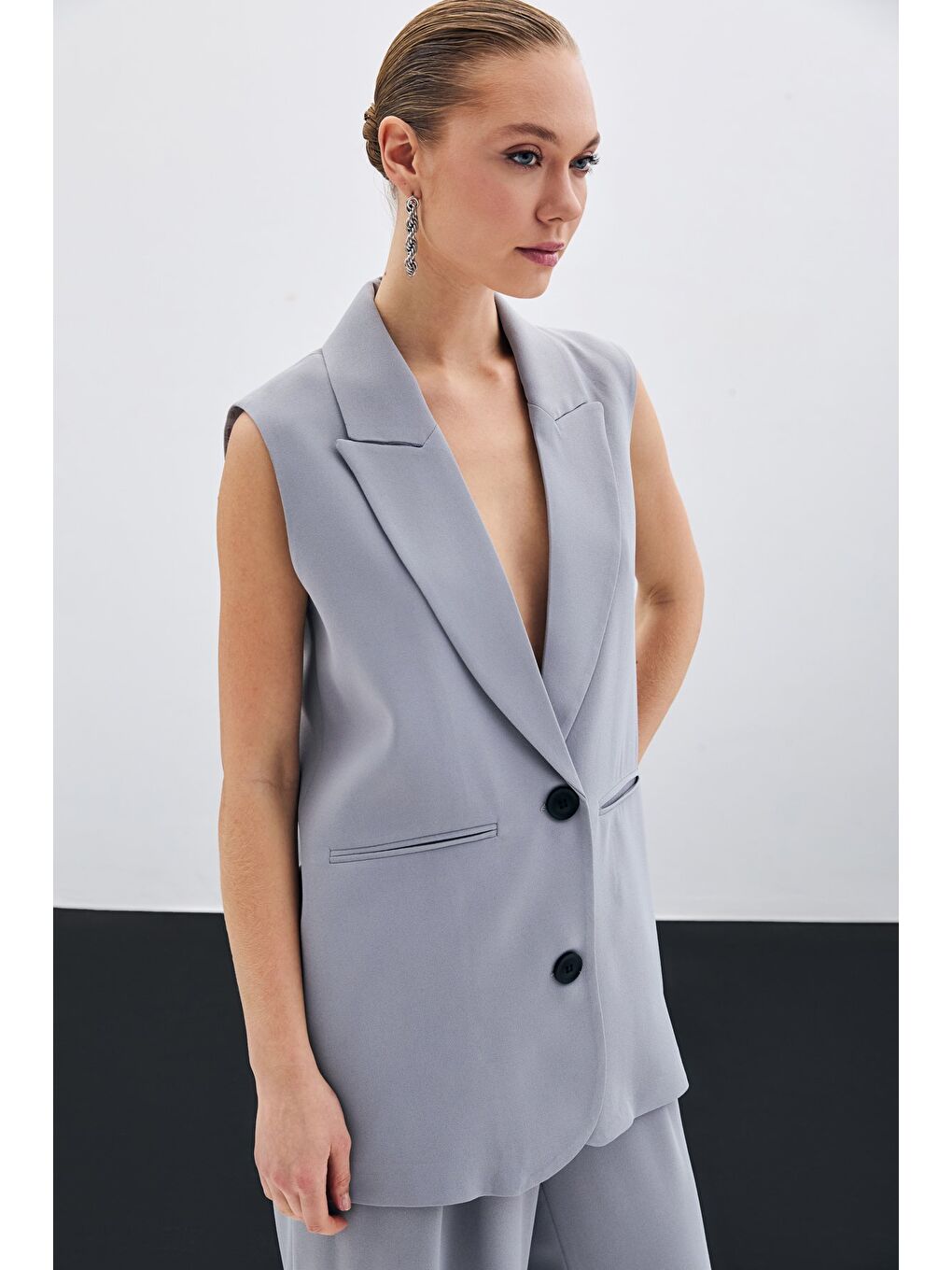 Düğme Detaylı Salaş Yelek - Gri-4