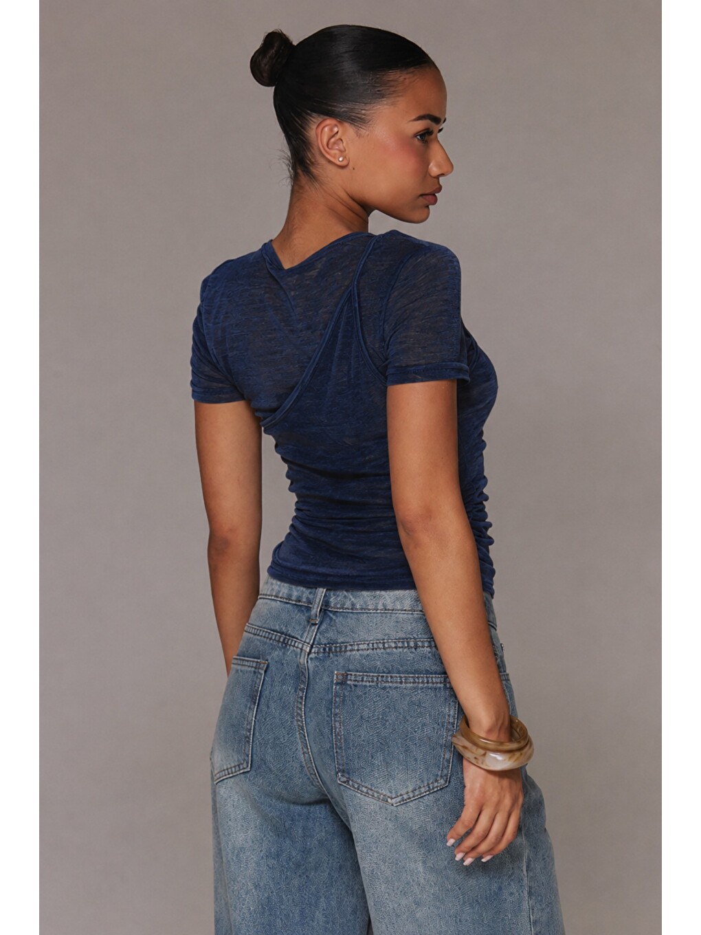 Lacivert Kadın Flamlı %100 Pamuk Transparan Detaylı Slim Fit Kısa Kollu Tişört-3