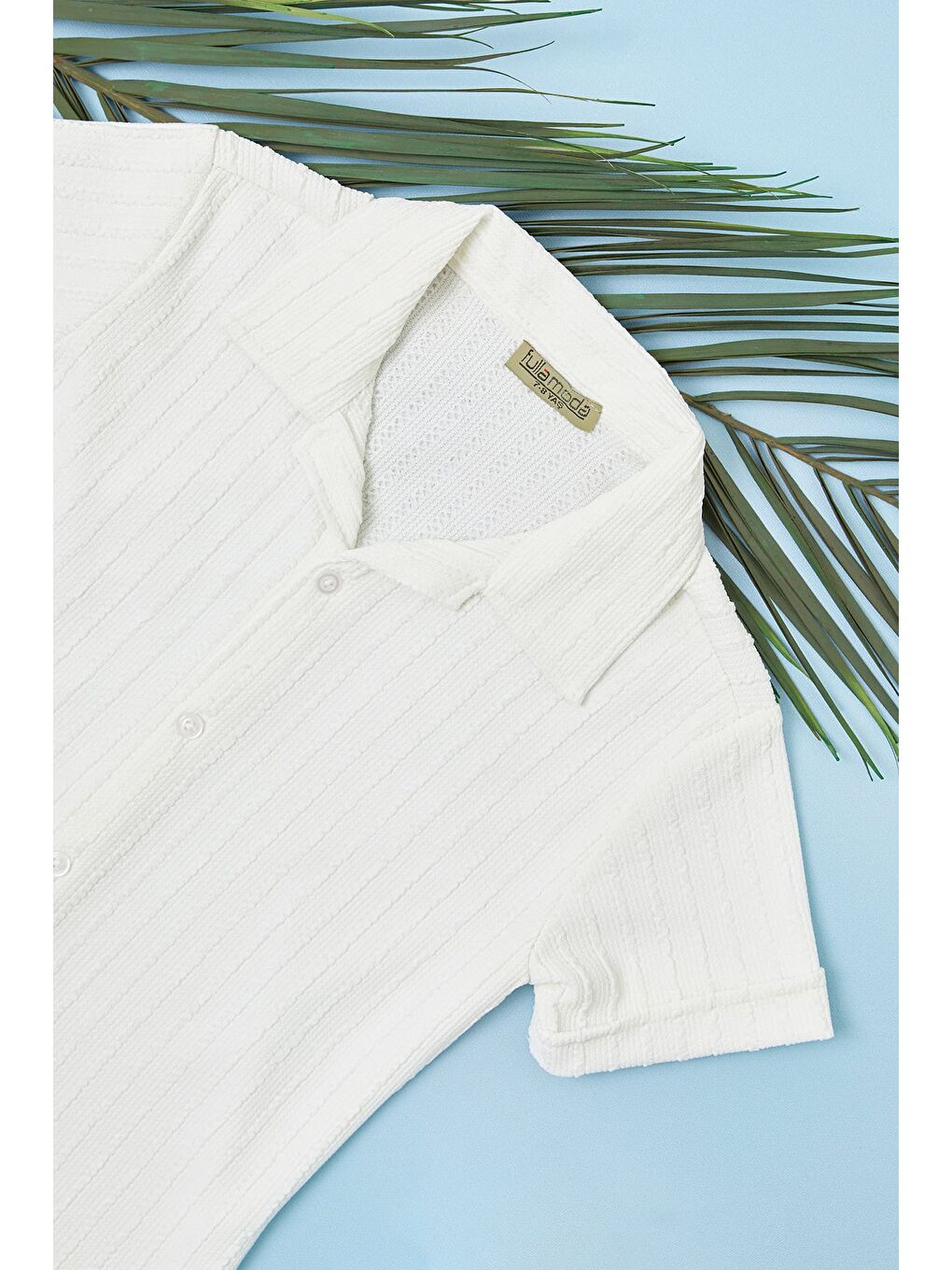 Beyaz Jakarlı Düğmeli Erkek Çocuk Gömlek-1