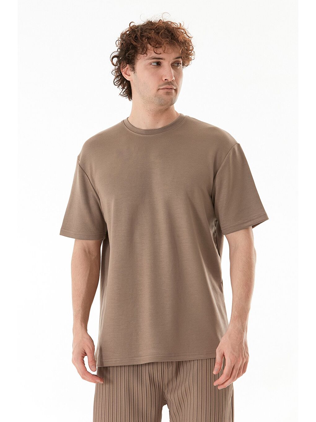 Kahverengi Basic Bisiklet Yaka Penye Tişört-1