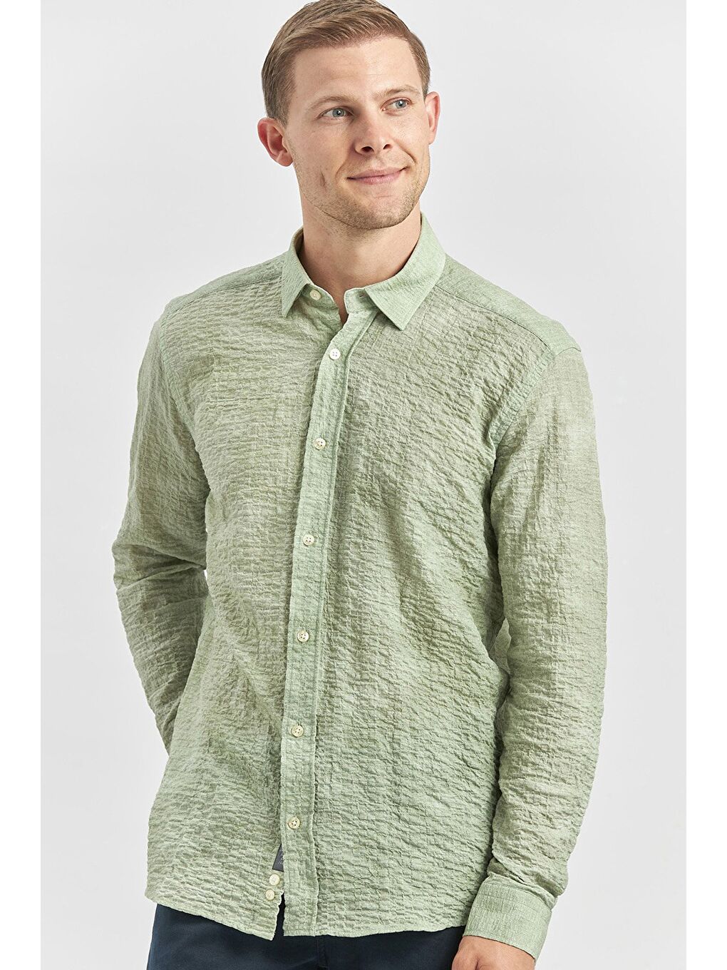 Koyu Yeşil Uzun Kollu Baskılı Gofreli Cepsiz Pamuklu Elastanlı Slim Fit Gömlek 1004240100