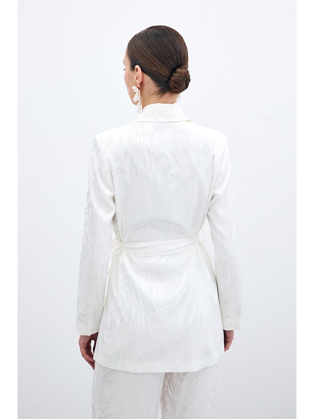 Kuşaklı Desenli Uzun Ceket - Ekru-4