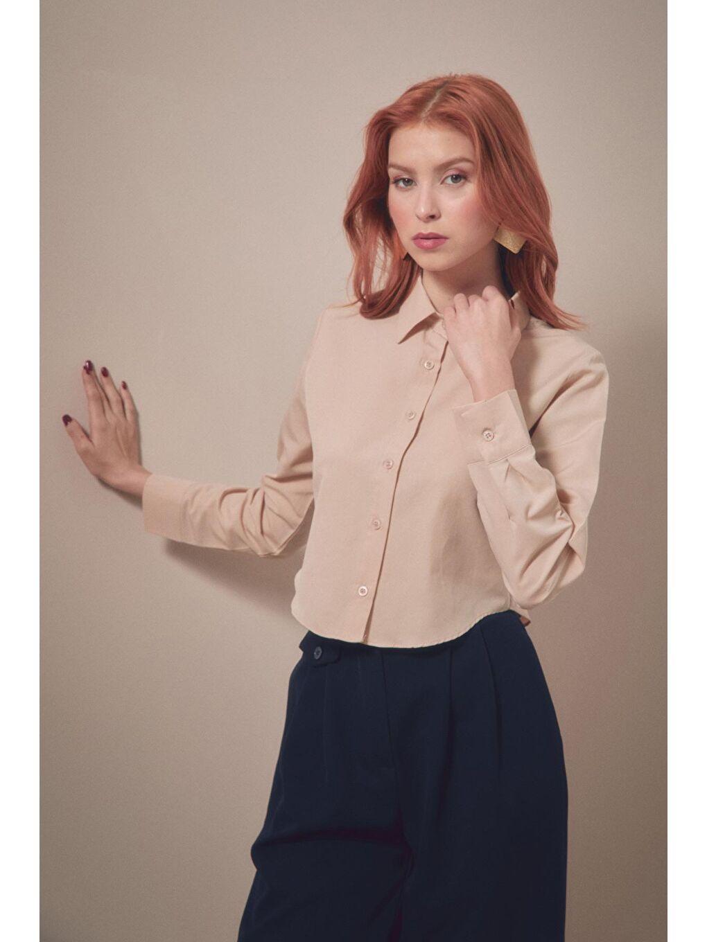 Bej Basic Uzun Kollu Crop Gömlek