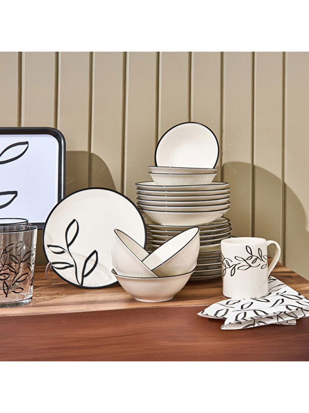 Karışık Kitchen Nemi 24 Parça Yemek Takımı - Renkli