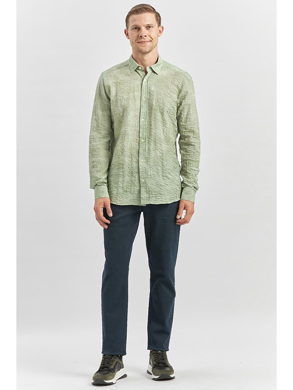 Koyu Yeşil Uzun Kollu Baskılı Gofreli Cepsiz Pamuklu Elastanlı Slim Fit Gömlek 1004240100-3