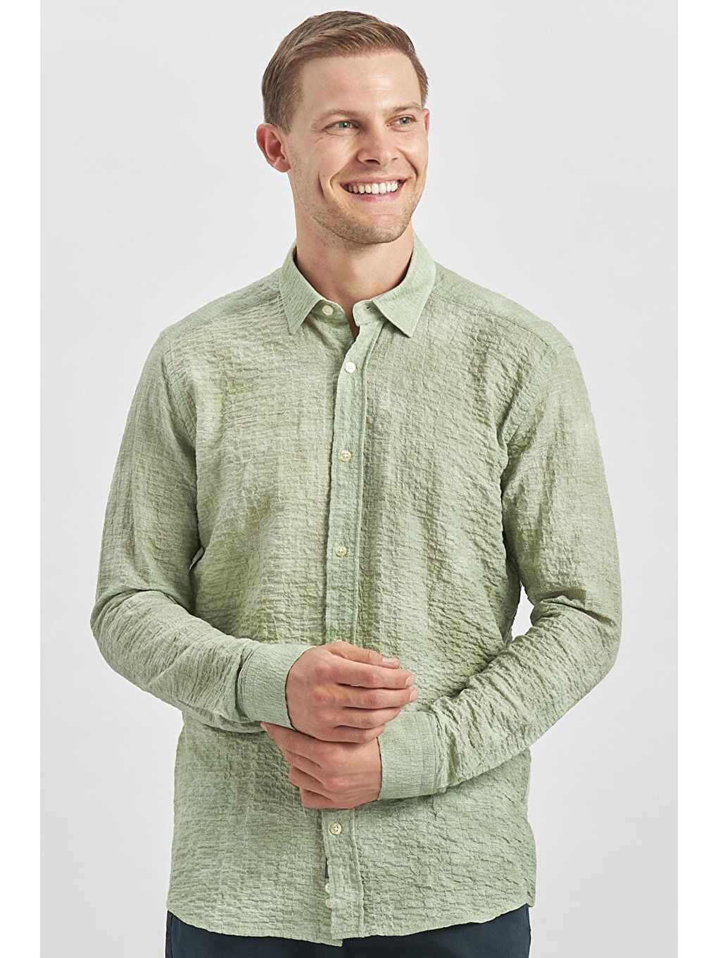 Koyu Yeşil Uzun Kollu Baskılı Gofreli Cepsiz Pamuklu Elastanlı Slim Fit Gömlek 1004240100-4