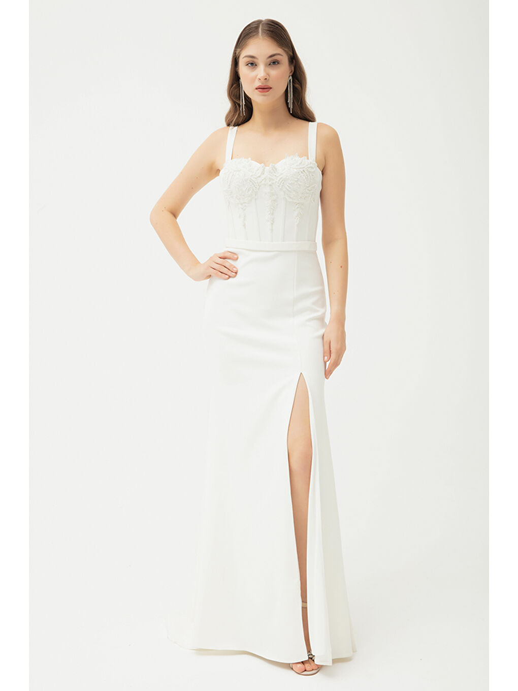 Kadın Beyaz Taşlı Balen Korse Yırtmaçlı Uzun Saten Abiye-1