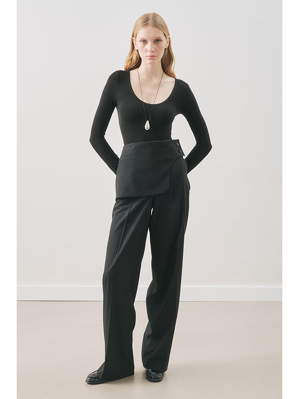 Klasik Kesim Kumaş Pantolon Siyah-1