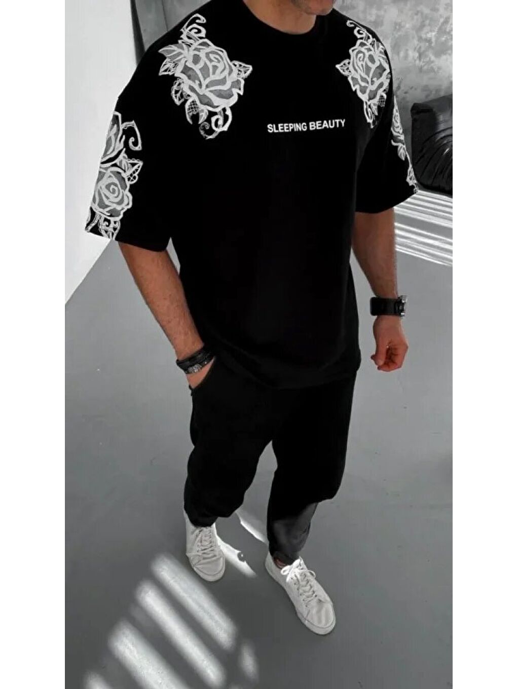 Unisex Flok Kabartma Baskılı T-Shirt - Siyah-3