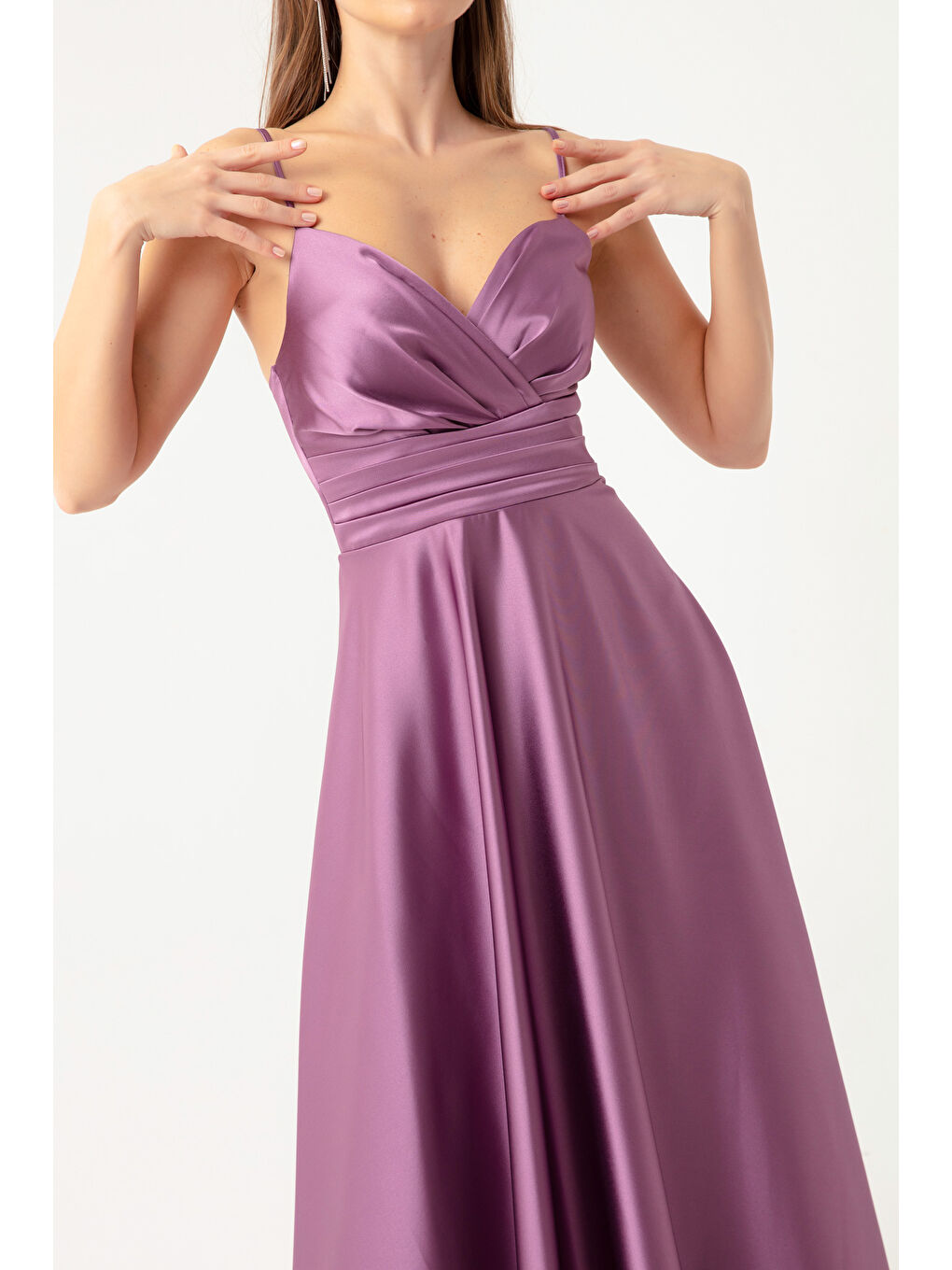 Lila Kadın Lavanta İp Askılı Bel Kemerli Saten Midi Abiye & Mezuniyet Elbisesi-3