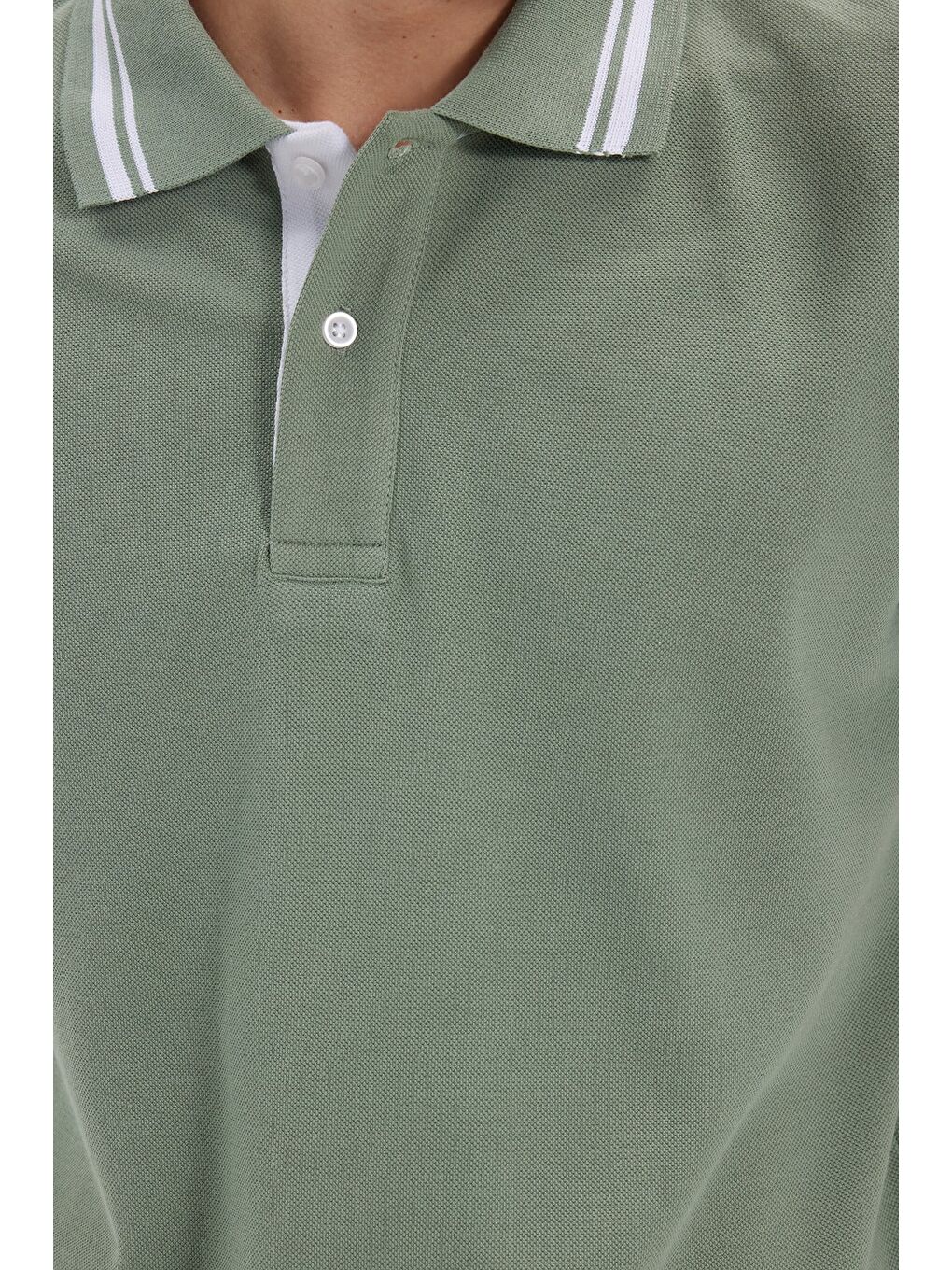 Erkek Slim Fit Dar Kesim %100 Pamuk Düz Pike Yaka Ve Kol Detaylı Yeşil Polo Yaka Tişört-4