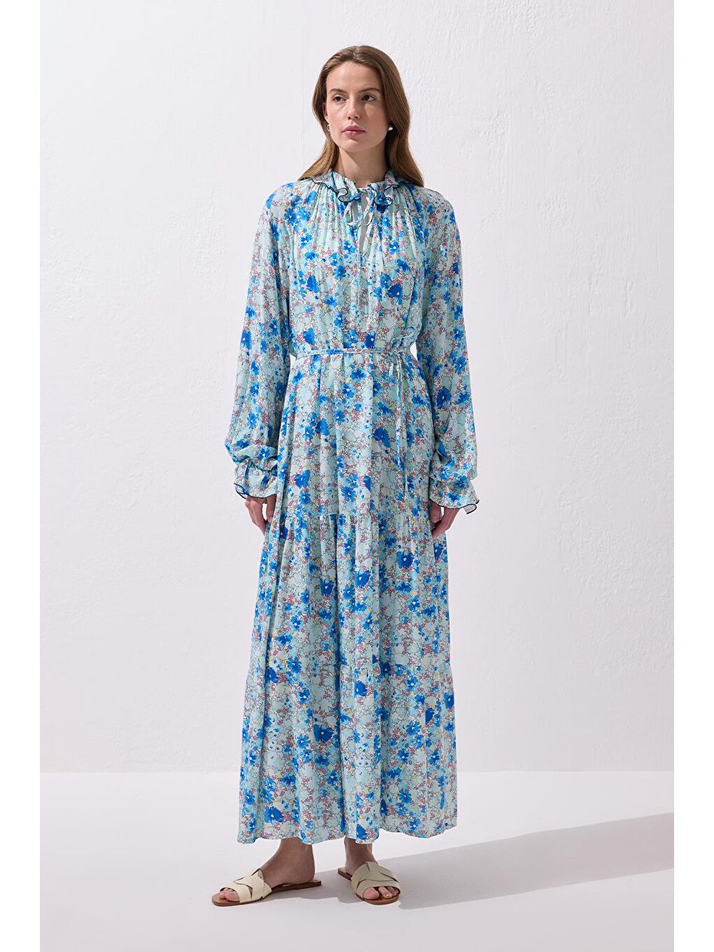 Diane Viskon Fırfırlı Uzun Elbise Mavi-2