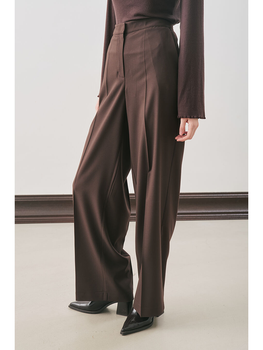 Kahverengi Klasik Kesim Kumaş Pantolon Acı Kahve-4