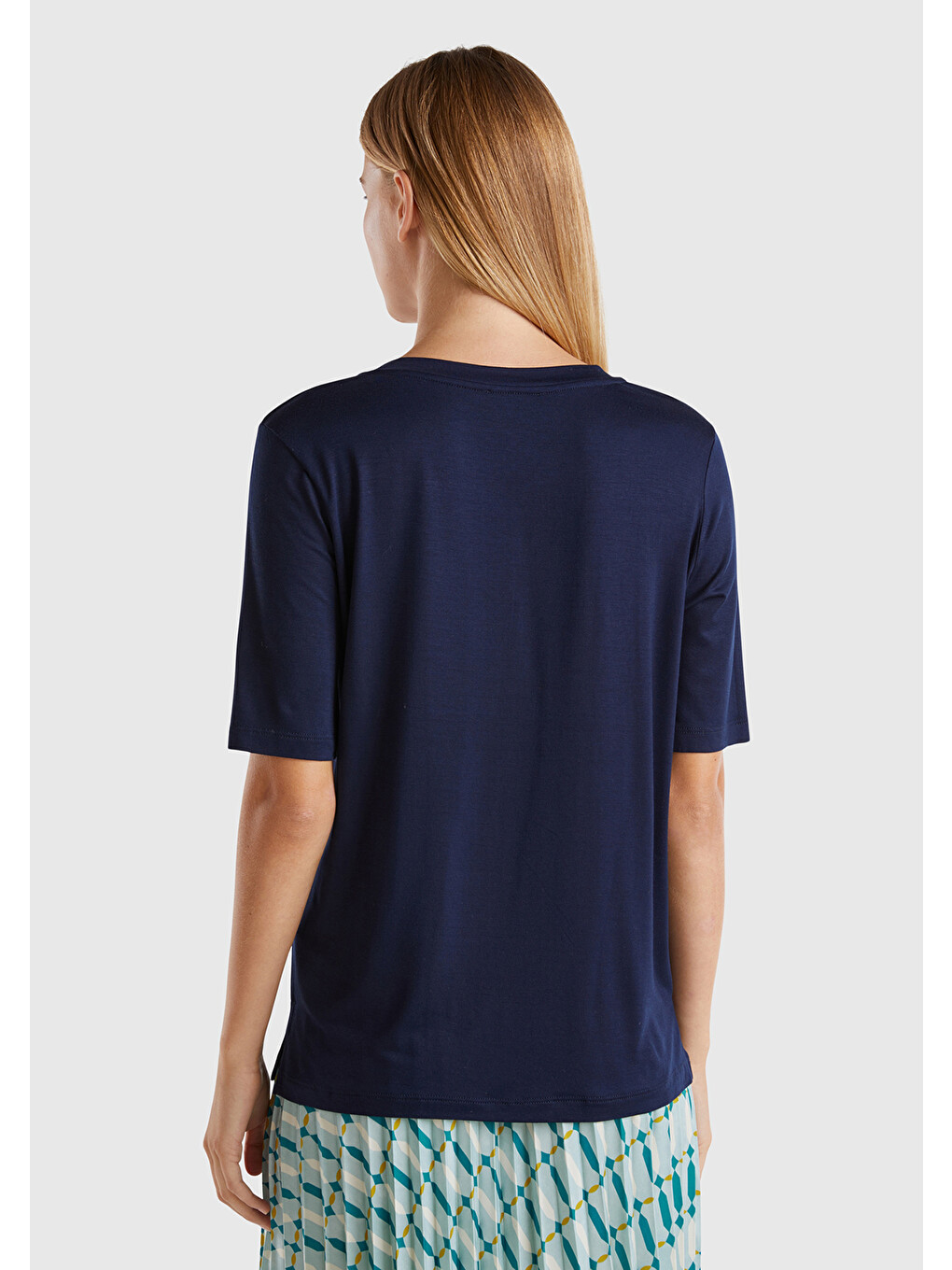 Kadın Lacivert Viskoz Karışımlı V Yaka T-shirt-2