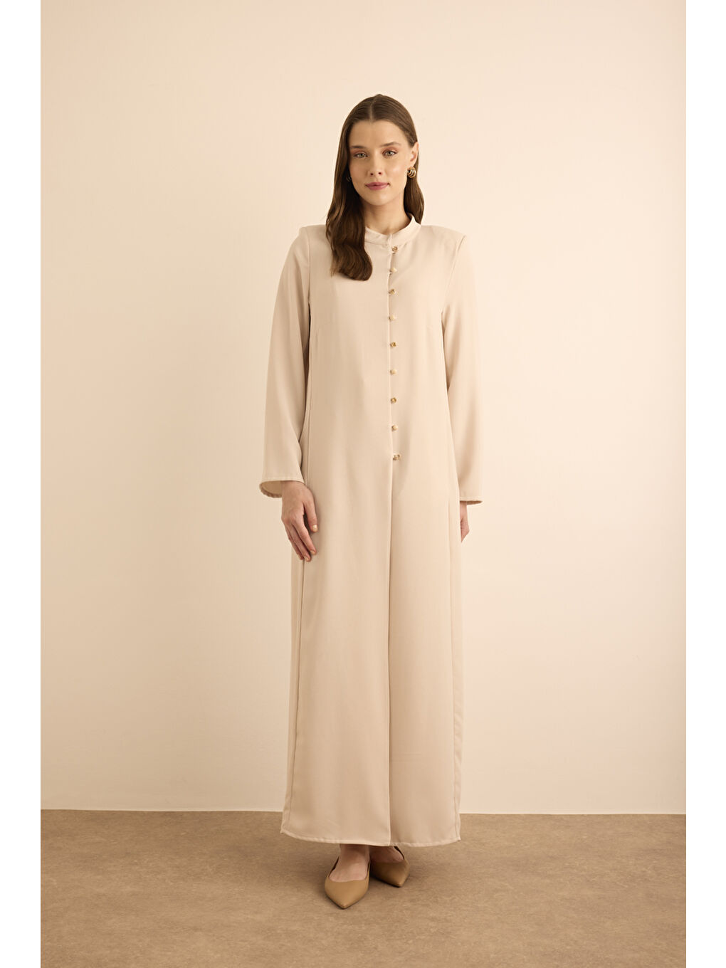 Bej Taş Brit Düğme Detaylı Ferace-2