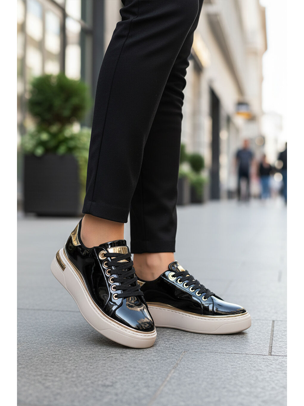 Siyah Rugan Bağcıklı Hafif Kadın Sneaker Lady 029 Z-2