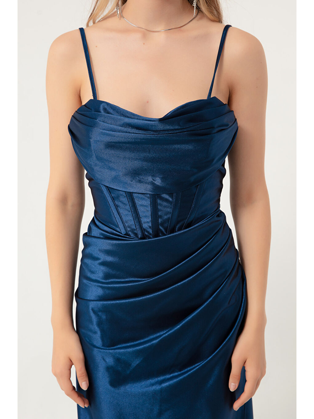 Kadın Lacivert Balen Korse Detaylı Yırtmaçlı Uzun Abiye Elbise-3