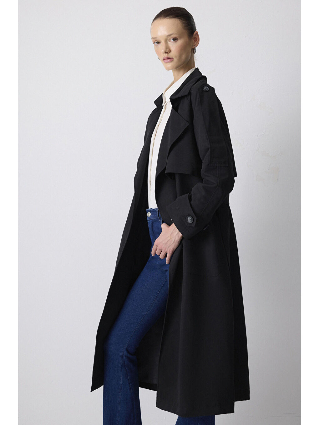 Siyah Apolet Detaylı Trençkot-2