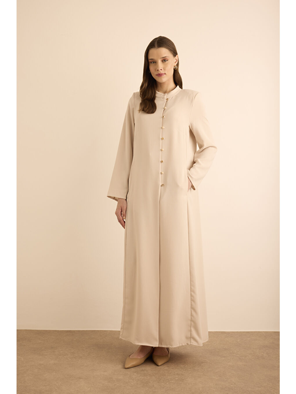 Bej Taş Brit Düğme Detaylı Ferace-3