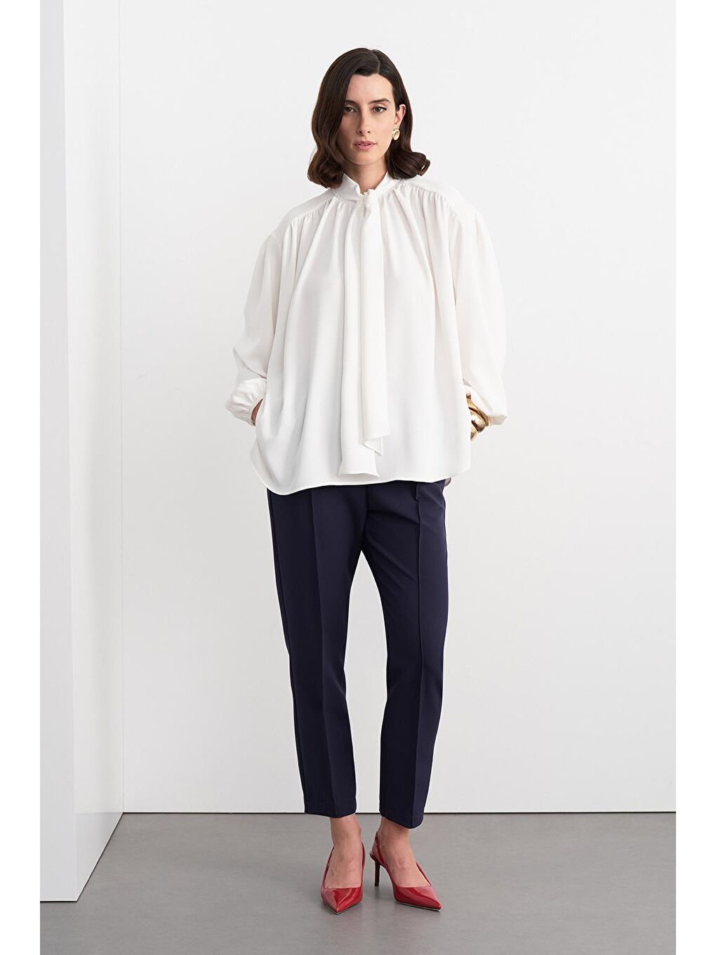 Melsa Büzgülü Fularlı Gömlek Ekru-2