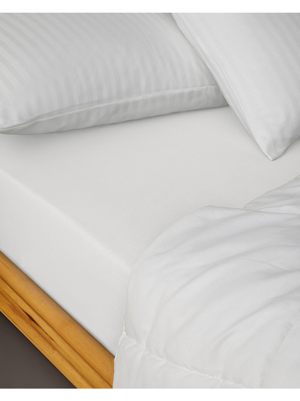 Novella Premium Pamuk Dokulu King Size Lastikli Çarşaf 180x200 Cm Beyaz-3