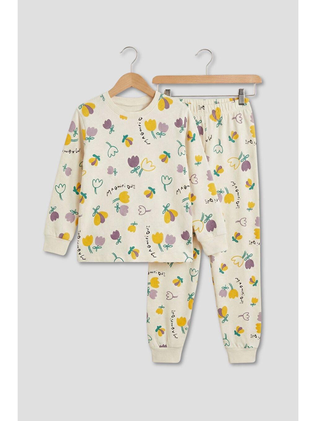 Ekru Magnifi Ove Yazılı Lale Baskılı Kız Çocuk Pijama Takımı