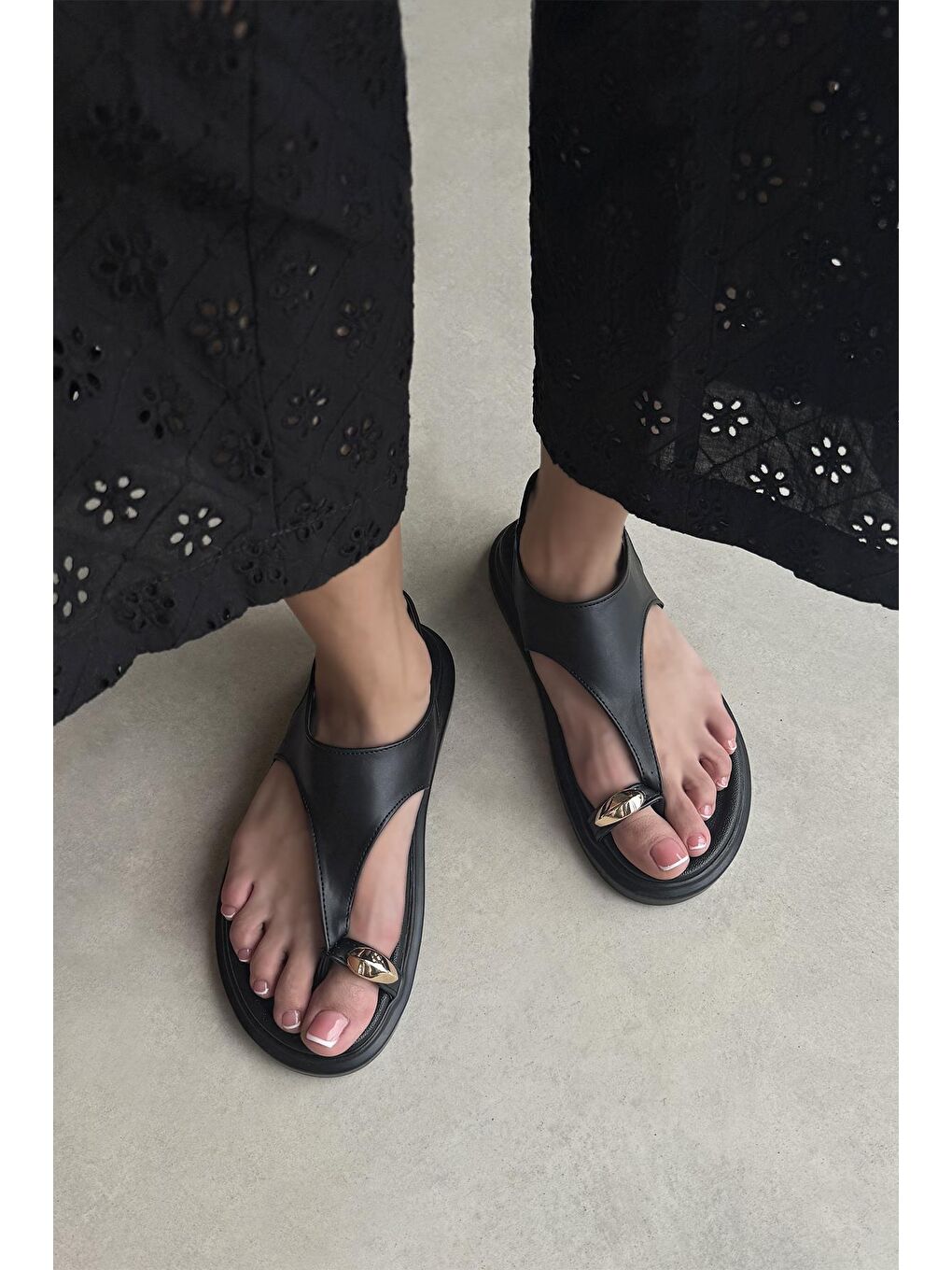 Mixed Kadın Parmak Arası  Deri Sandalet Siyah