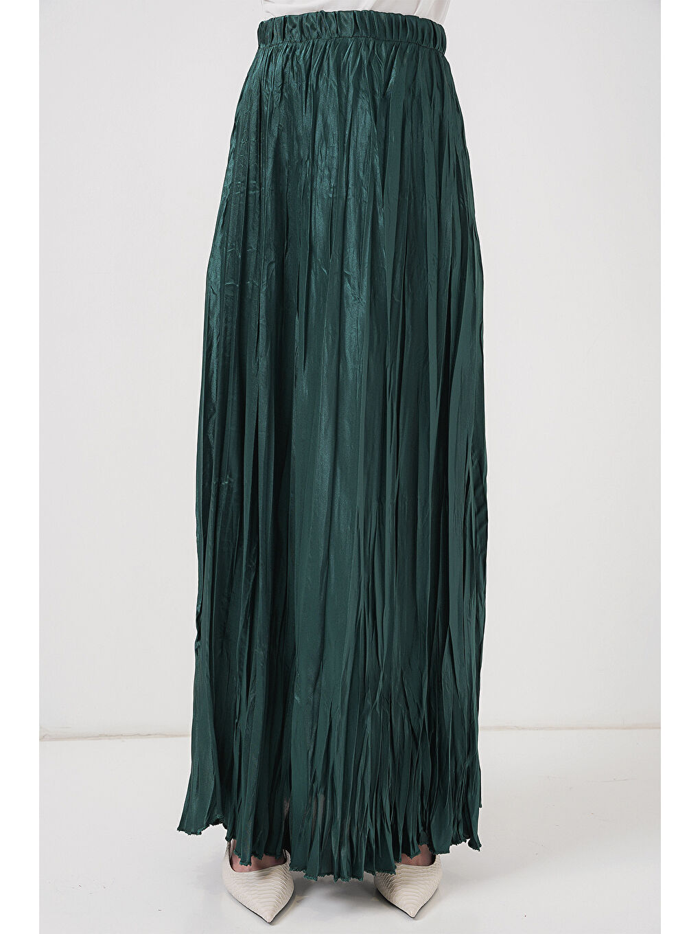 Kadın Uzun Kırışık Parlak Etek 8034 - Zümrüt Yeşili-1