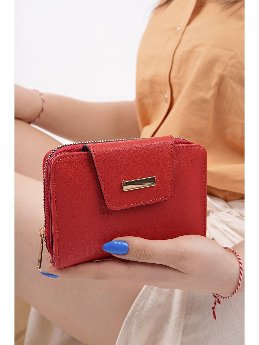 Kırmızı LUKA Bozuk & Kağıt Para Bölmeli Fermuarlı Kartlık Kadın Cüzdan-1