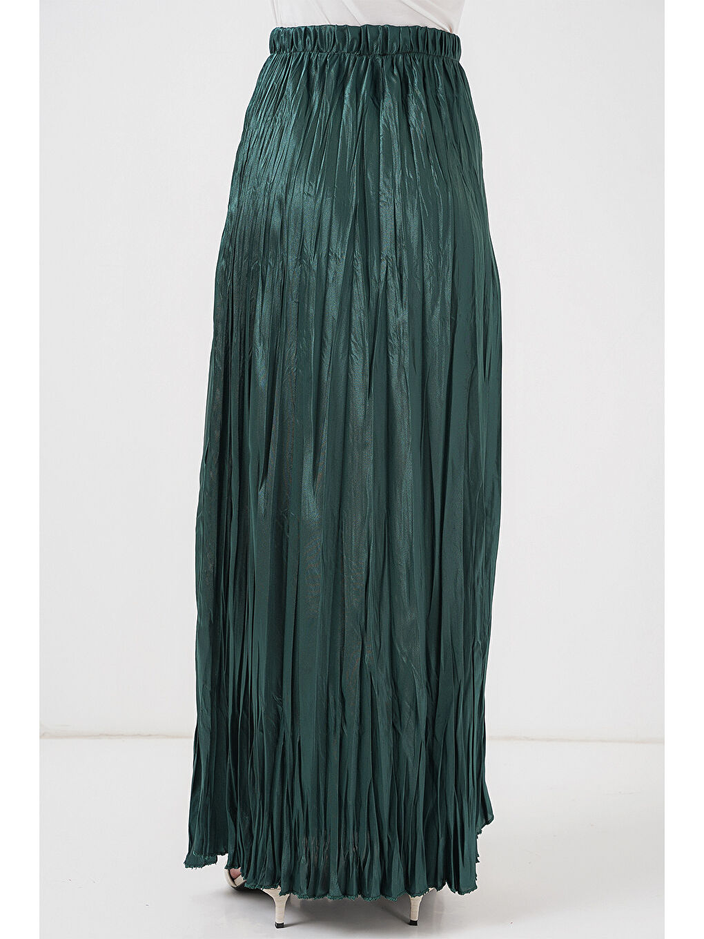 Kadın Uzun Kırışık Parlak Etek 8034 - Zümrüt Yeşili-5