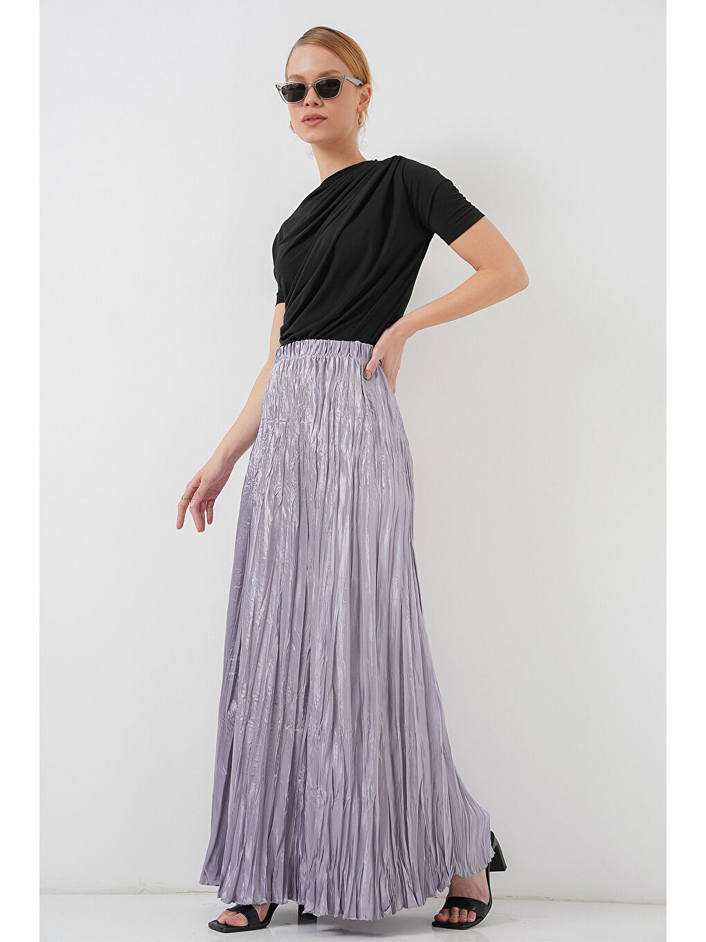 Kadın Uzun Kırışık Parlak Etek 8034 - Gri-3