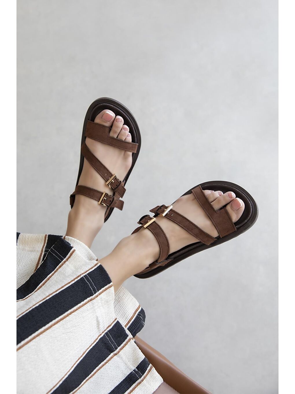 Kahverengi Mira  Kadın  Parmak Arası Süet  Sandalet Kahve