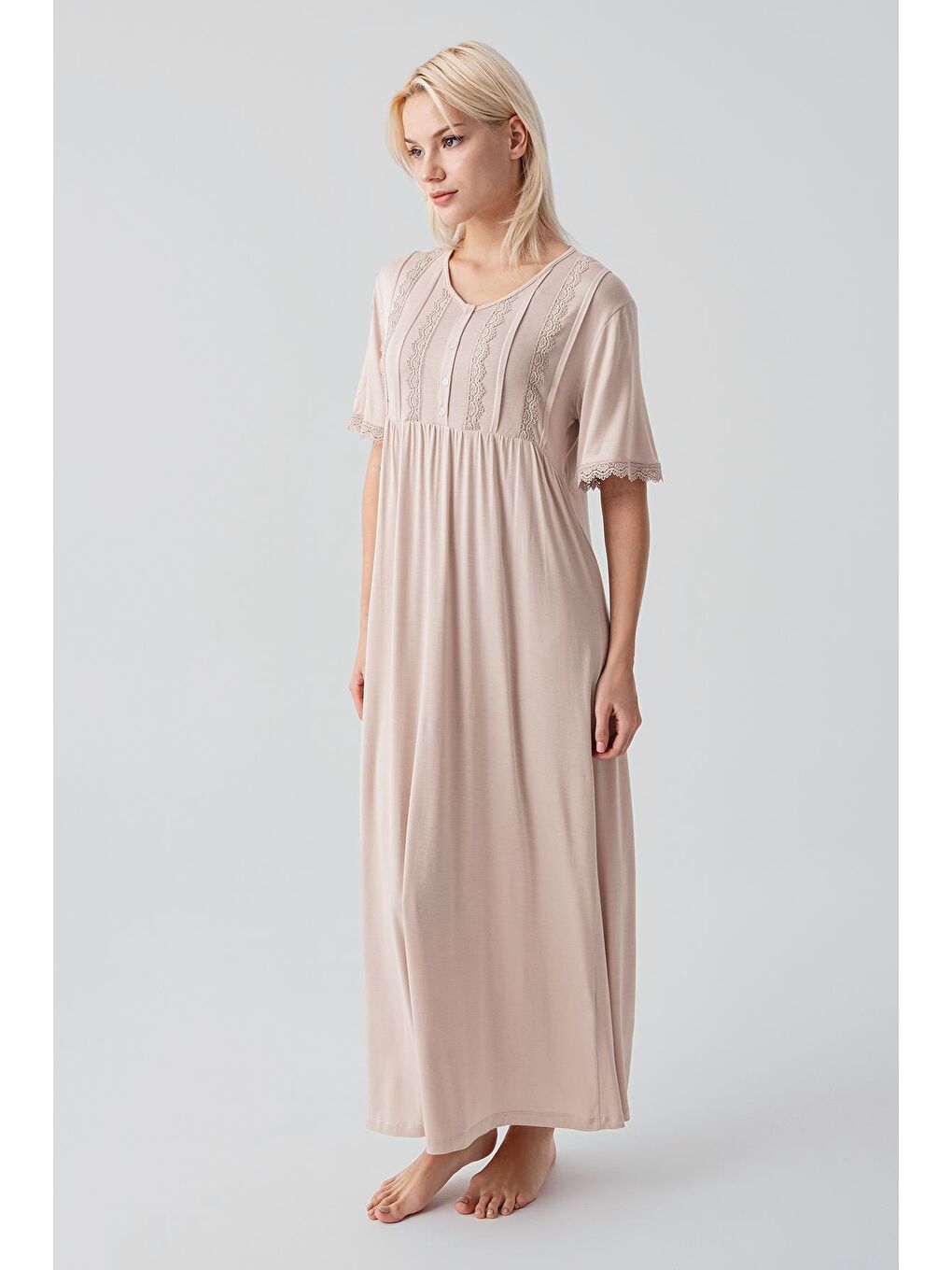 Bej Kısa Kollu Dantelli Uzun Rahat Esnek Viskoz Gecelik19104-1