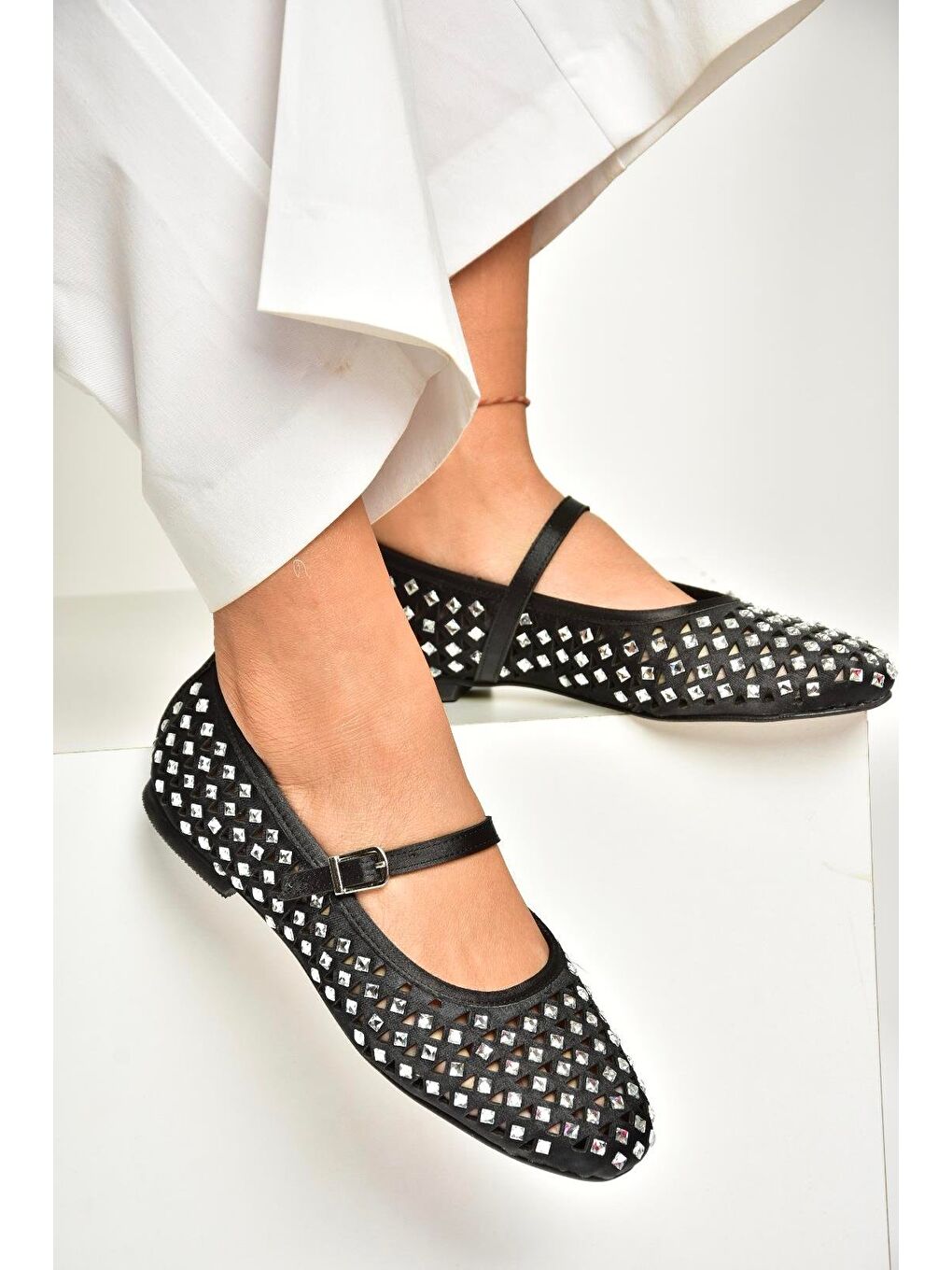 U7255132 Siyah Kadın Babet-4