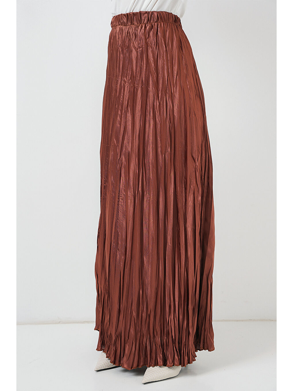 Kahverengi Kadın Uzun Kırışık Parlak Etek 8034 - Taba-3