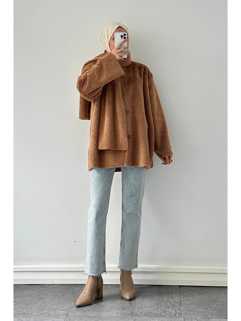 Kahverengi Pelüş Atkılı Mont Sütlü Kahve-3