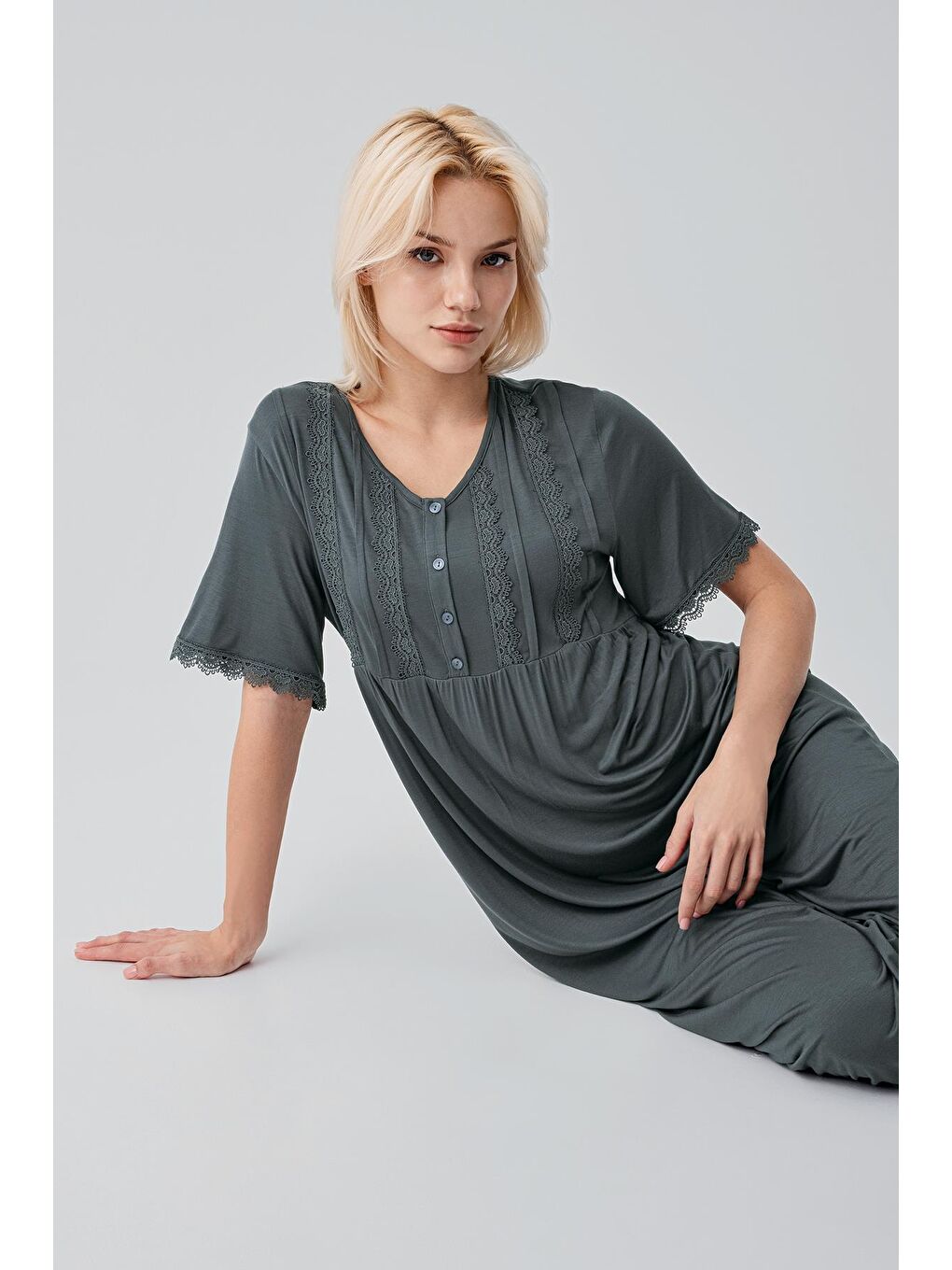 Yeşil Kısa Kollu Dantelli Uzun Rahat Esnek Viskoz Gecelik19104-1