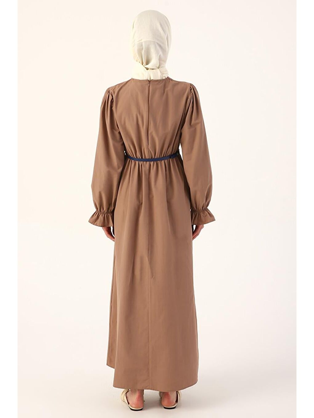 Kahverengi Sütlü Kahve-Büzgülü Kemerli Elbise-3