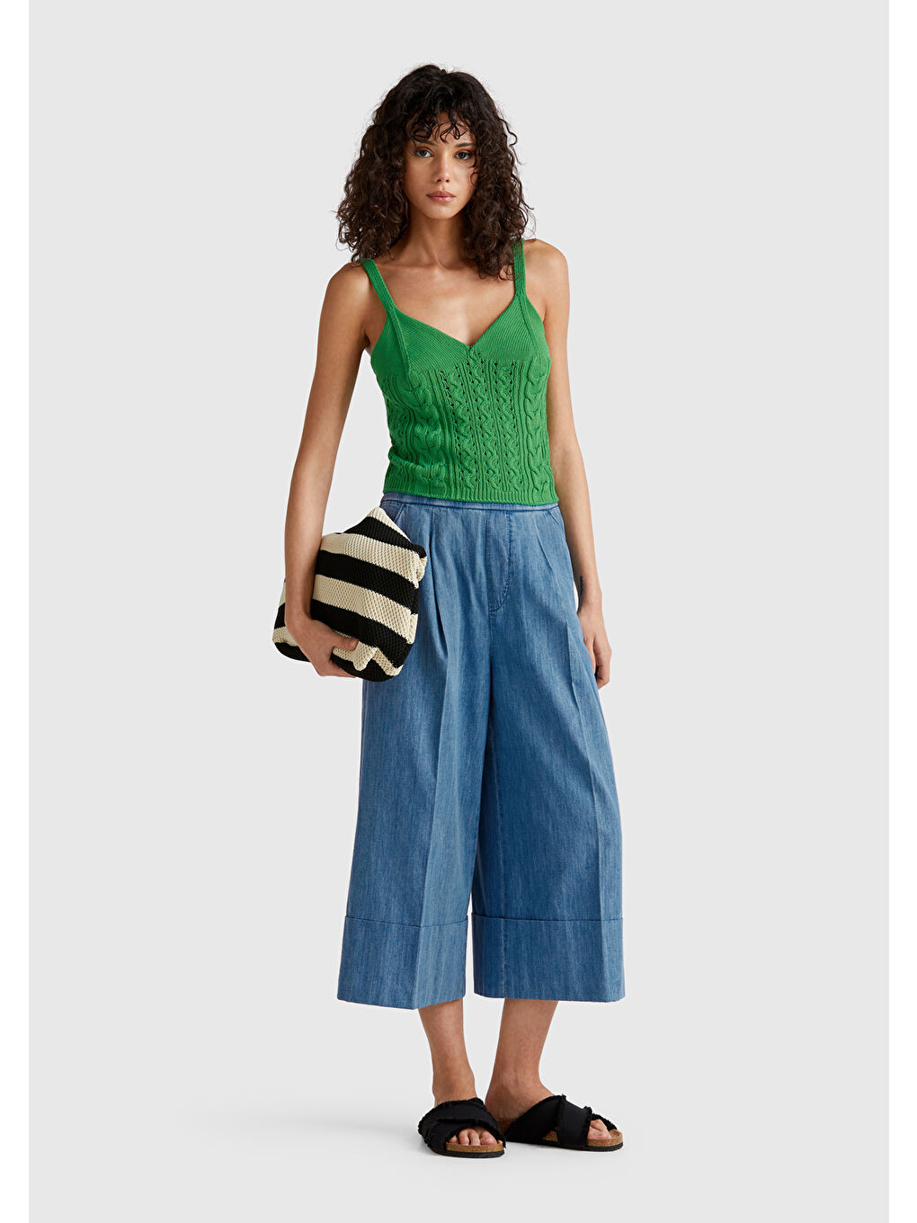 Kadın Açık Mavi Kenevir Karışımlı Beli Lastikli Kısa Bol Paça Denim Pantolon-4