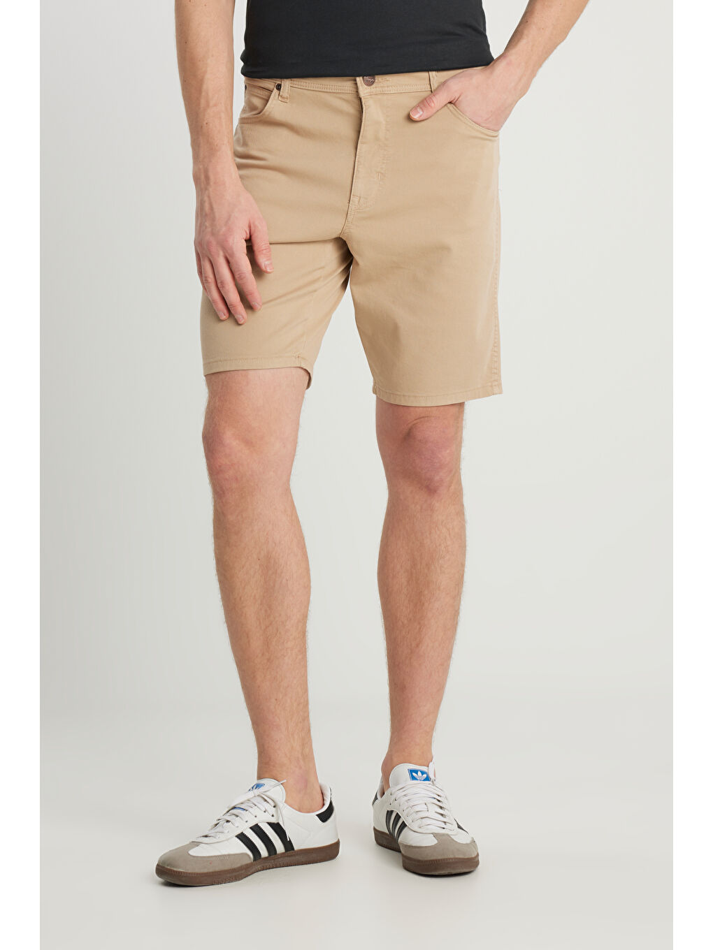 Kahverengi Slim Fit Dar Kesim Pamuklu Esnek Deve Tüyü Rengi 5 Cep Şort-2