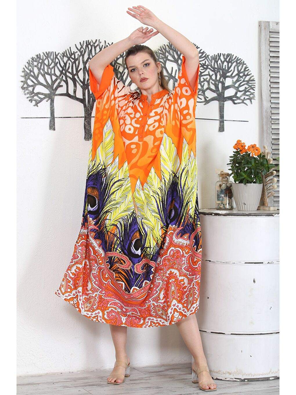 Turuncu Hakim Yaka 3/4 Kol Düğmeli Yırtmaçlı Allover Baskılı Casual Dokuma Elbise-3