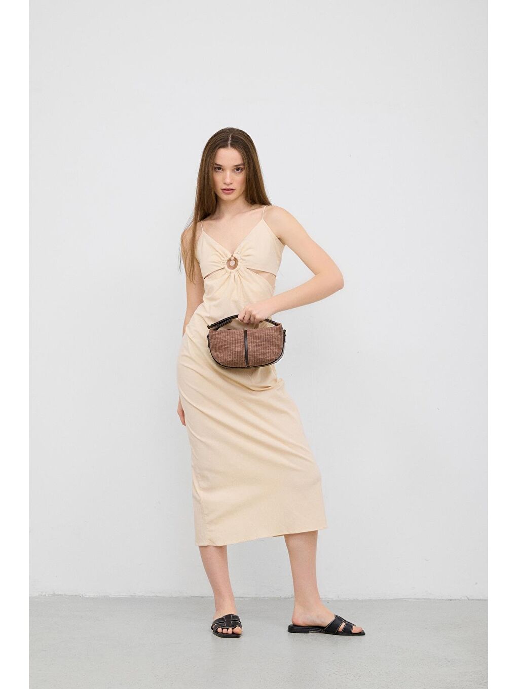 Kahverengi Leo Hasır Görünümlü El Ve Çapraz Çanta Acı Kahve-4